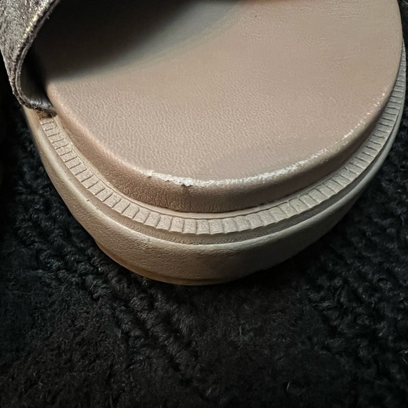 Sorel gold sandals - Picture 12 of 12